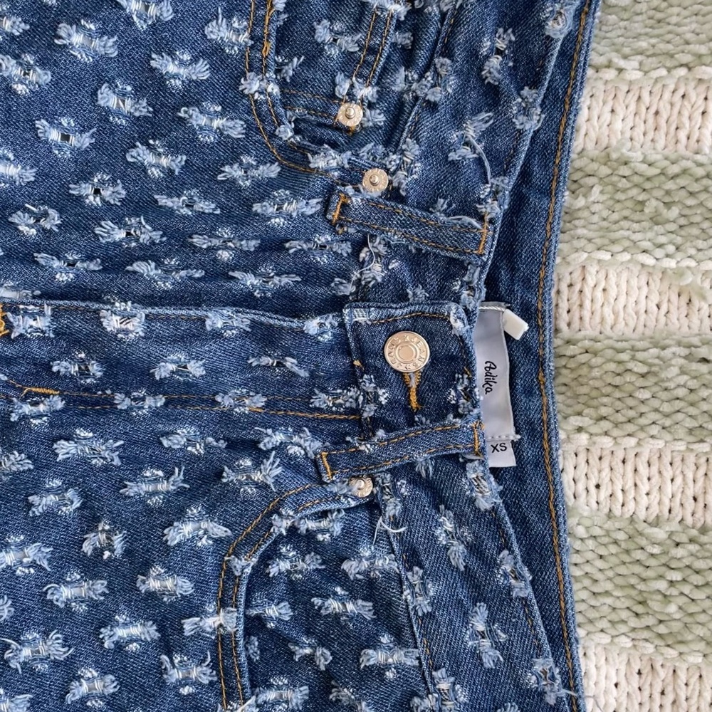 Adika Ripley Textured Pattern Distressed Jeans - Picture 3 of 4